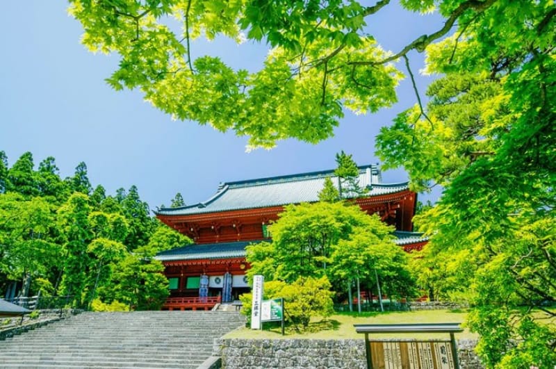 天空回廊・三仏堂