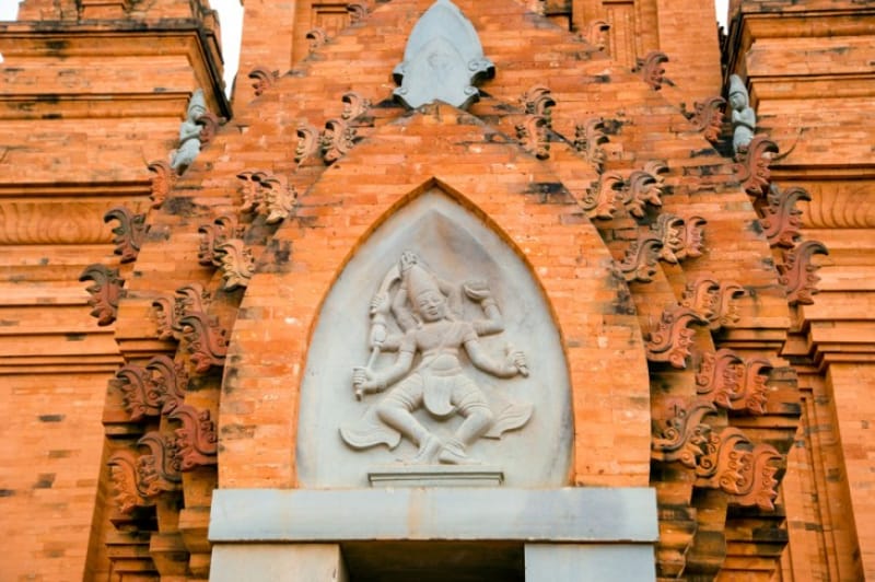 謎を解き明かせ!チャム彫刻博物館