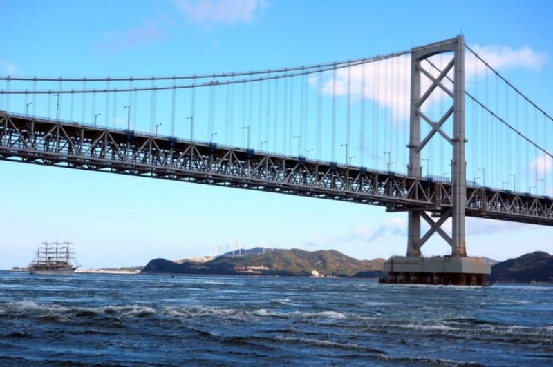 徳島県鳴門市の大鳴門橋