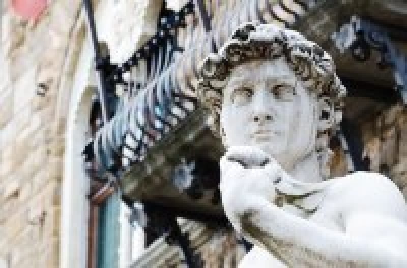 「ダヴィデ像」って誰?なんでレプリカが飾ってあるの?イタリアの世界遺産「ダヴィデ像」をご紹介 | wondertrip