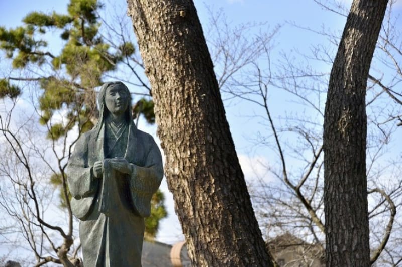 信長との関係・信長と離縁説もあり
