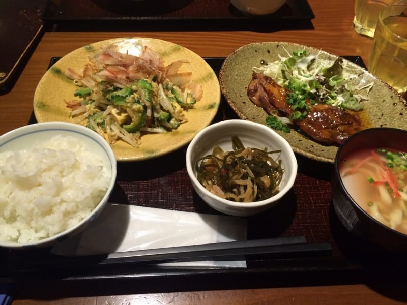 7位 池袋の沖縄料理「海人酒房」