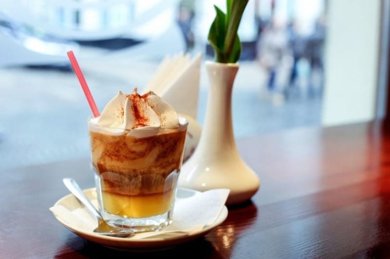 おしゃれなカフェでくつろぎ時間・オガールプラザ