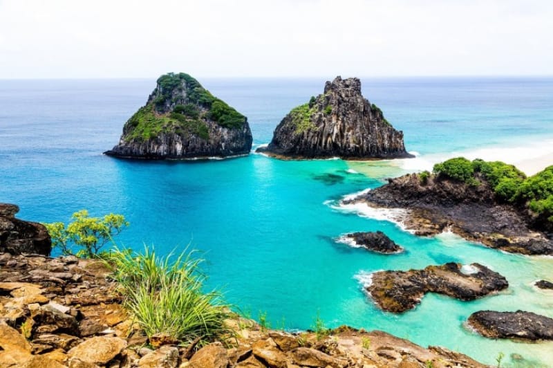 17)コバルトブルーの美しい環礁「ブラジルの大西洋上の島々」(自然遺産・2001年登録)