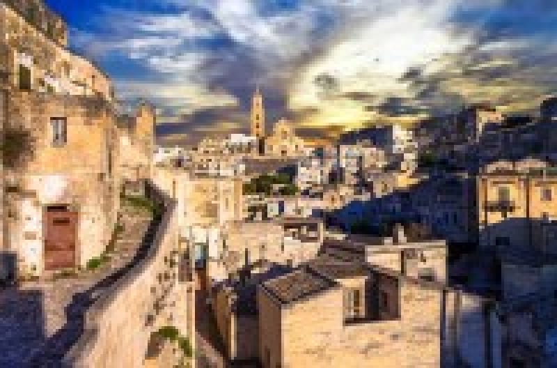 映画「パッション」のロケ地にもなった!イタリア南部の世界遺産「マテーラの洞窟住居群」 | wondertrip