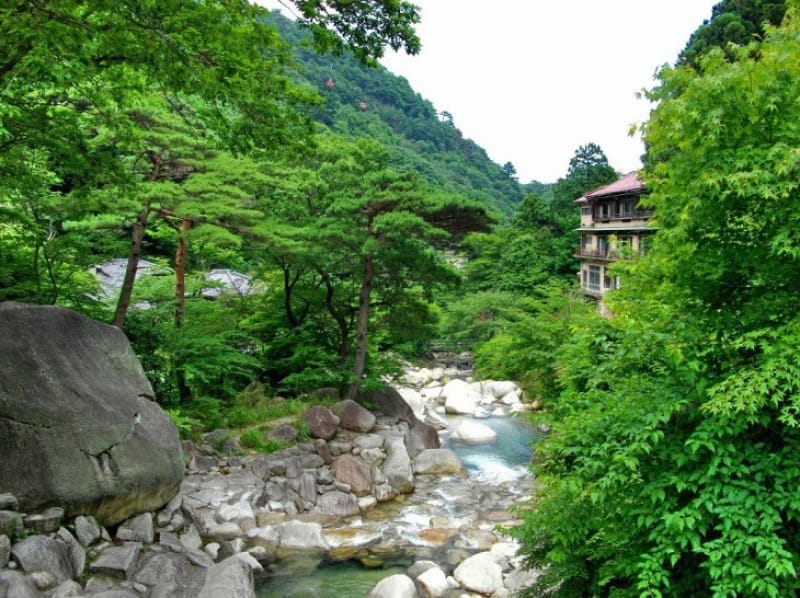 別名「鹿の湯」と呼ばれていた