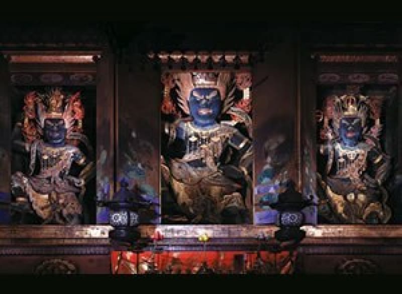 100437:金峯山寺「蔵王堂」御開帳の時期は?