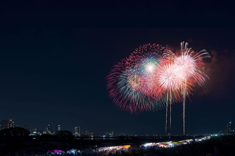 水都、大阪の最大規模を誇る『なにわ淀川花火大会』