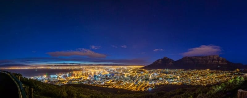 ケープタウンは夜景も絶景
