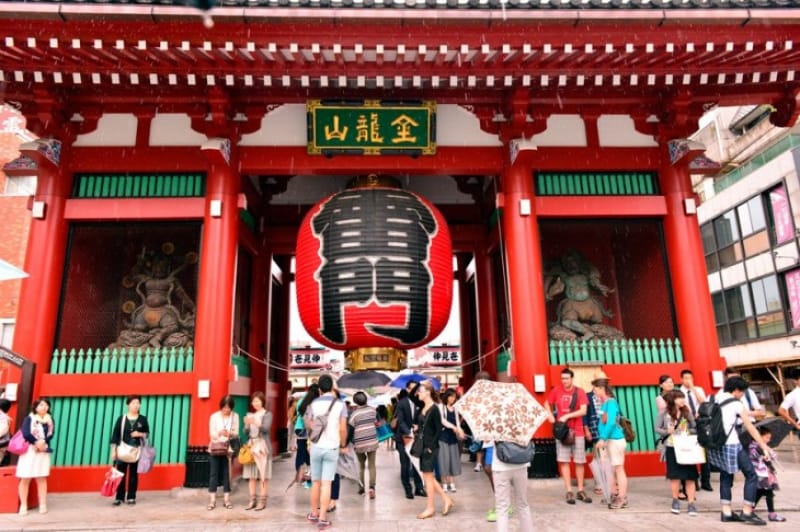 都内最古の寺・浅草寺